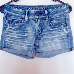 AE mid rise super super stretch shorts